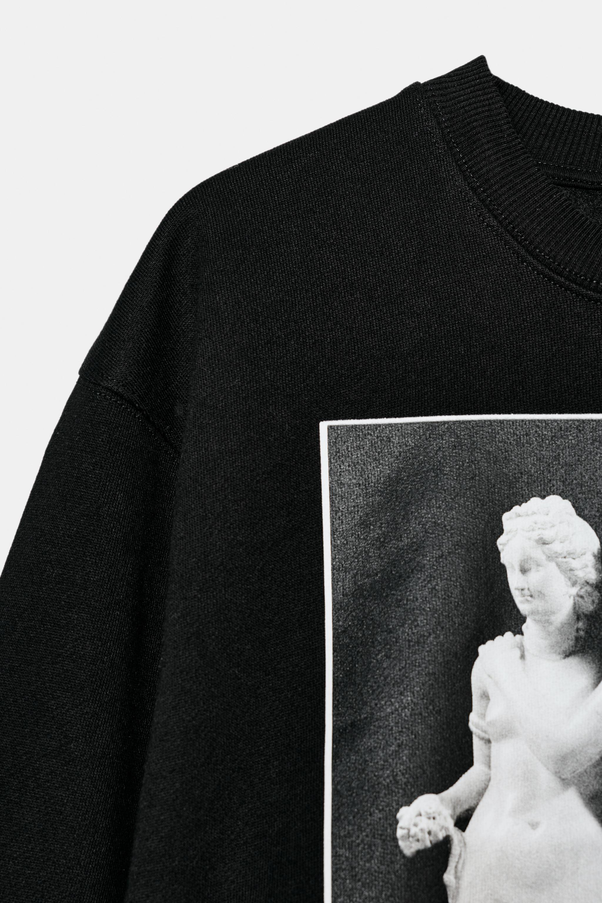 SCULPTURE SWEATSHIRT